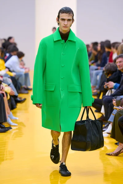 Look 61